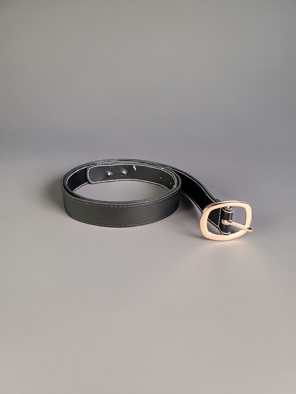 Classic Black Leather Belt with Gold Buckle. 1 " Wide 43" Length
